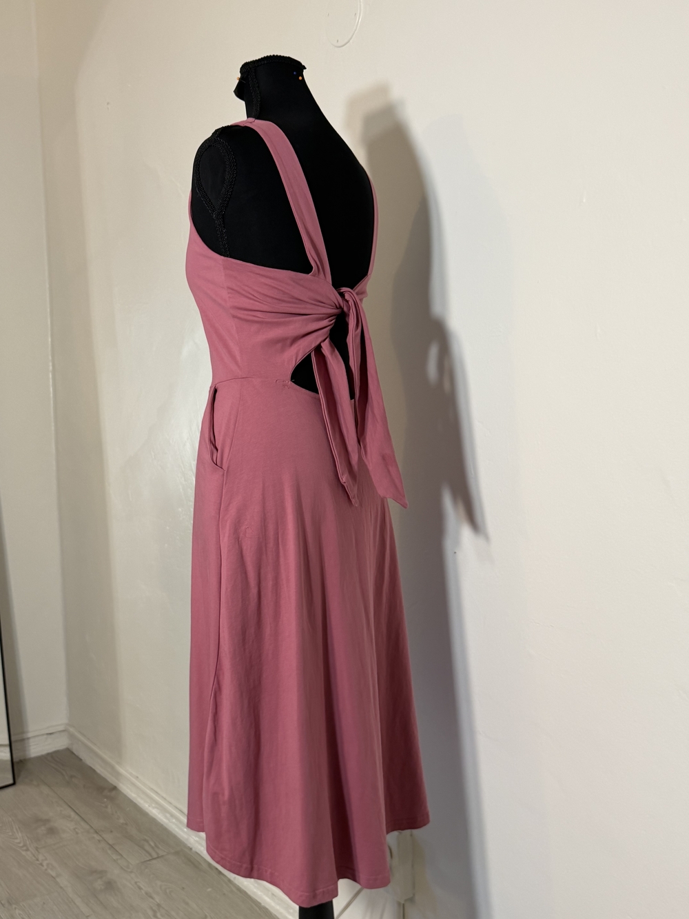Pact Sleeveless Rose Pink Tie-Back Midi Dress - Picture 7 of 16